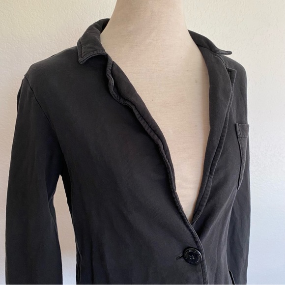 Miley Cyrus Blazer - Picture 4 of 7